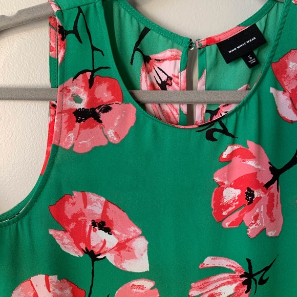 Who What Wear | Floral Tank - Picture 2 of 6